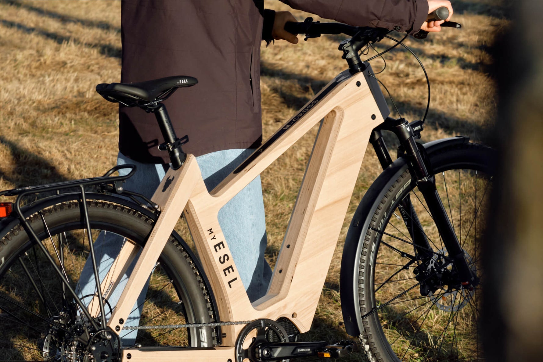 e mountainbike mit mittelmotor eMountain Esel – Mountain E-Bike aus Holz